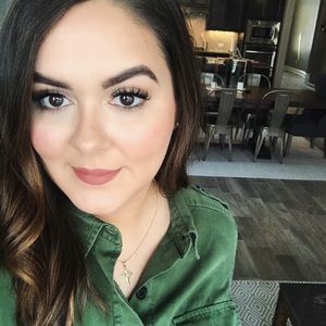 Meet your Posher, Zulema